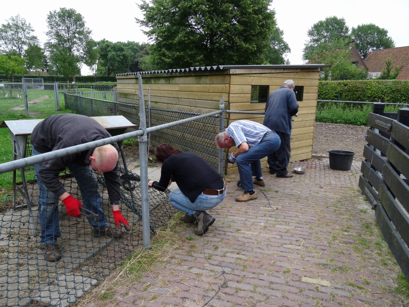 DSC05637 verwijderen hekwerk 19